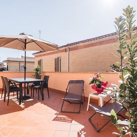 360 Guesthouse - Apartment With Terrace Fiumicino Kültér fotó