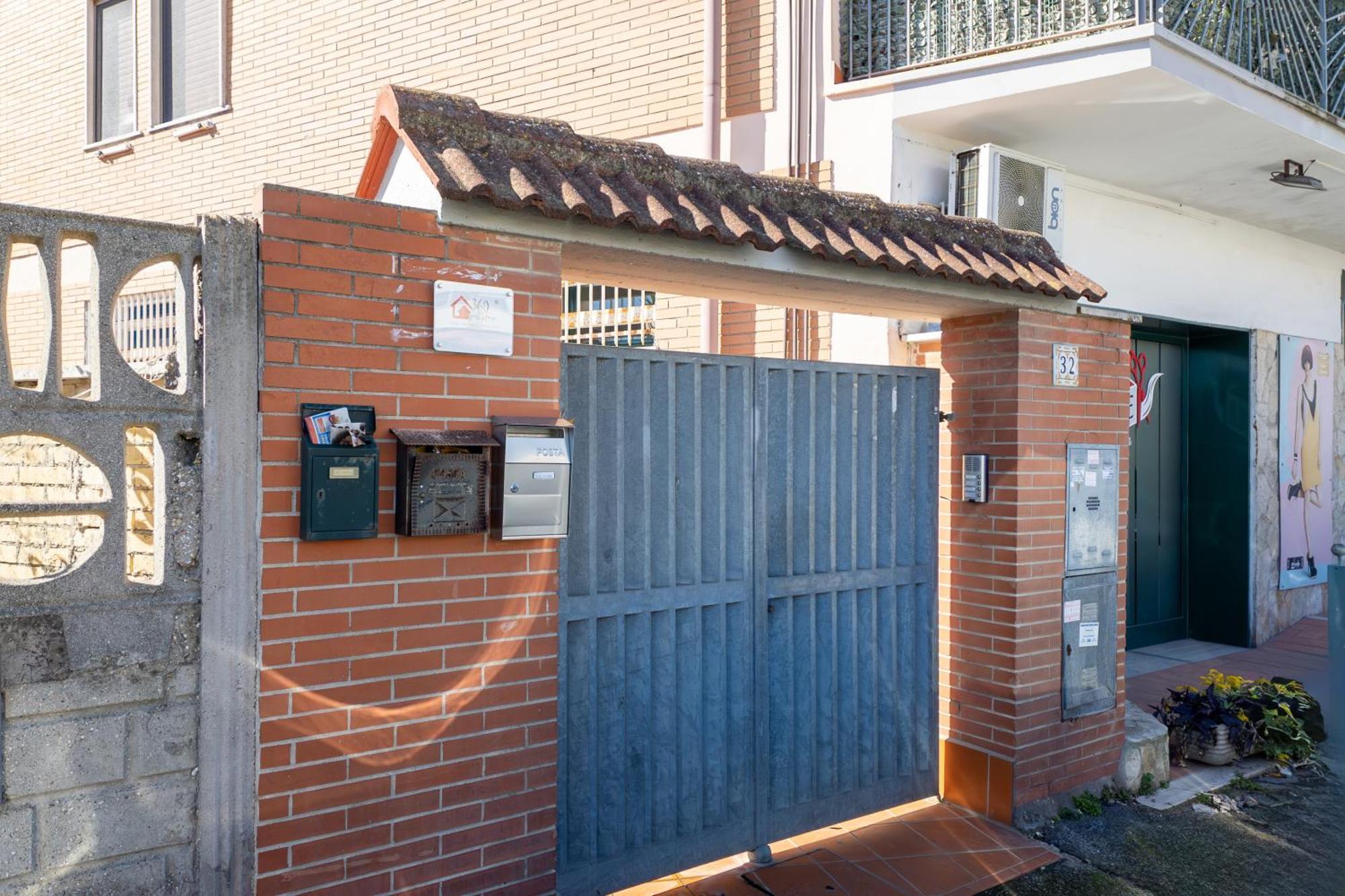 360 Guesthouse - Apartment With Terrace Fiumicino Kültér fotó